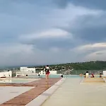 Acogedor apto con vista al mar
